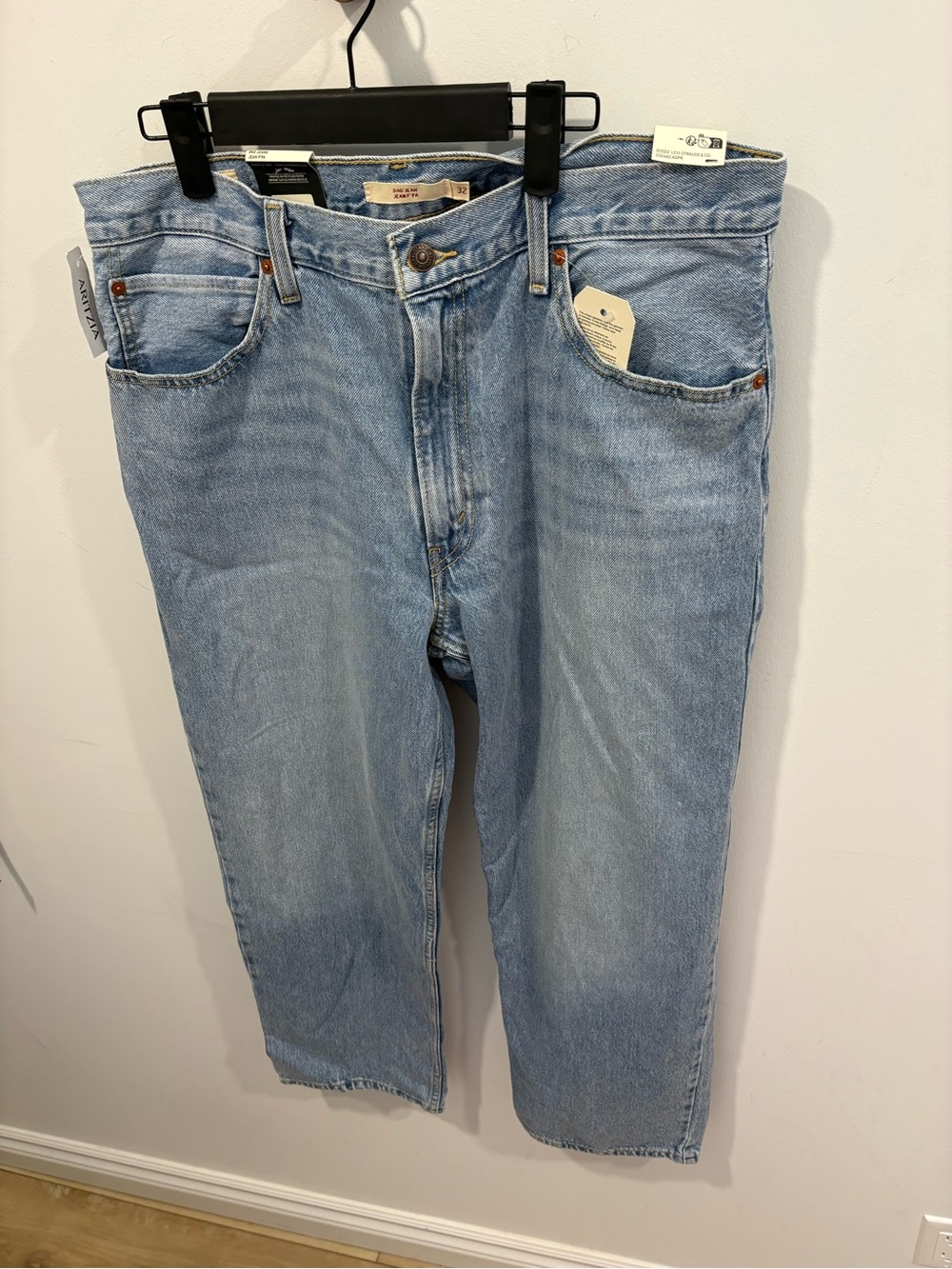 ARITZIA x LEVIS DAD JEANS - size 32